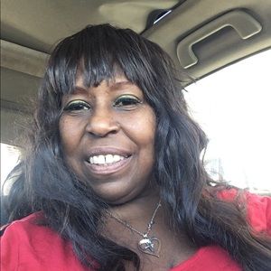 Meet your Posher, Deborah